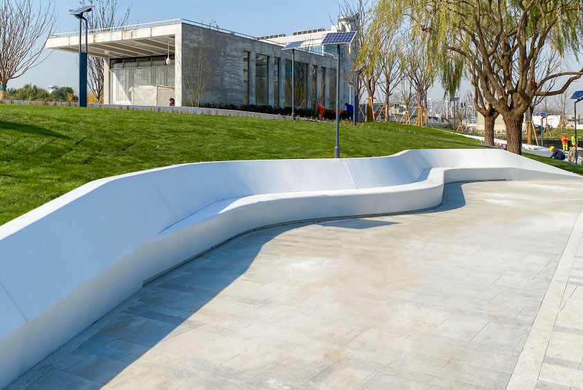 上海蓮花南路異形混凝土景觀坐凳座椅